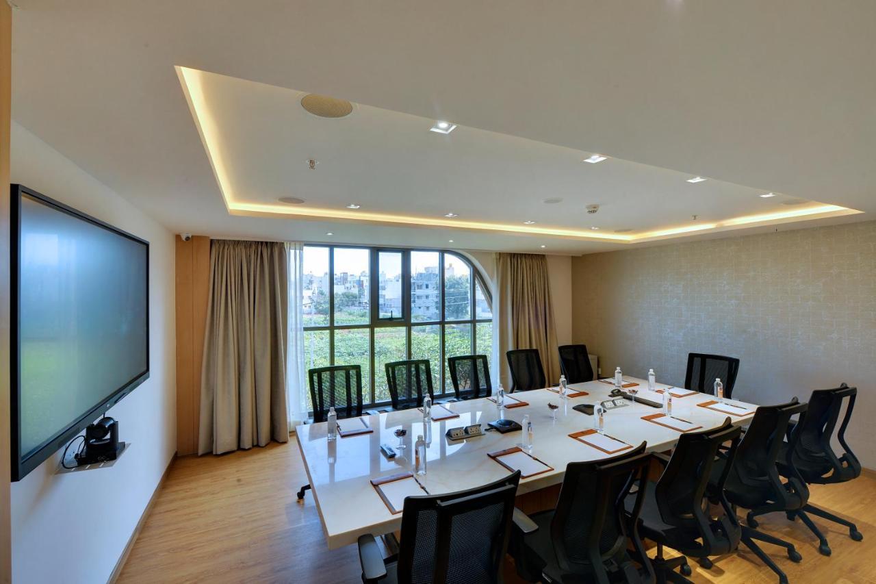 Clarion Hotel Bangalore Yesvantpur Luaran gambar
