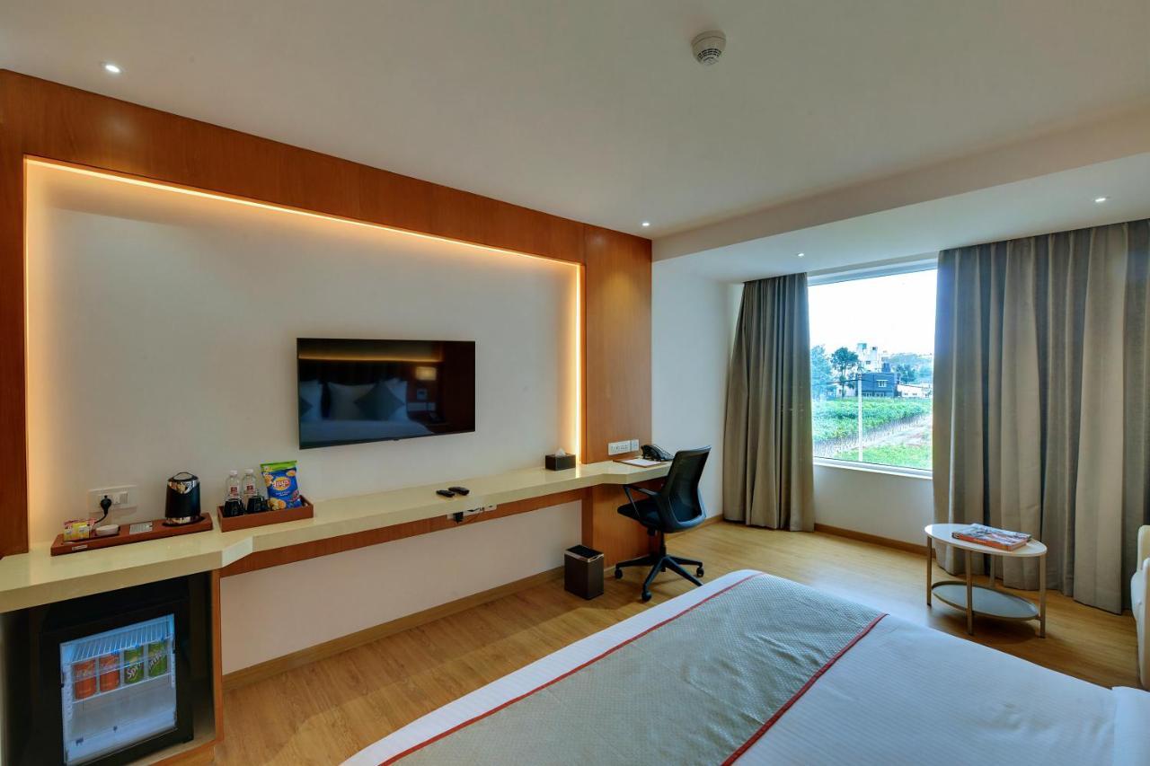 Clarion Hotel Bangalore Yesvantpur Luaran gambar