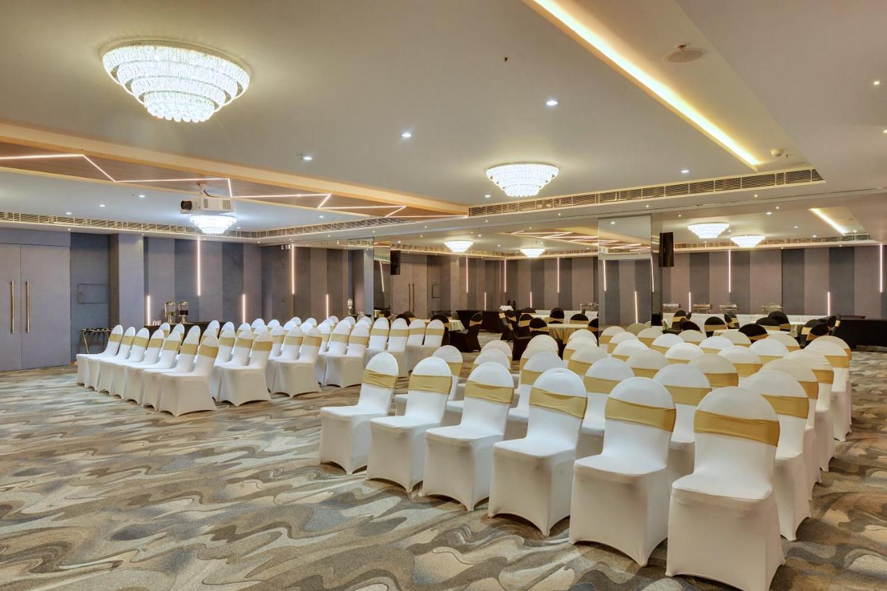 Clarion Hotel Bangalore Yesvantpur Luaran gambar