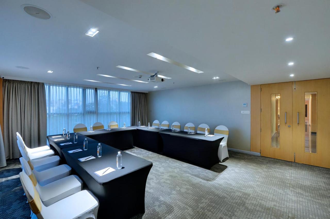 Clarion Hotel Bangalore Yesvantpur Luaran gambar