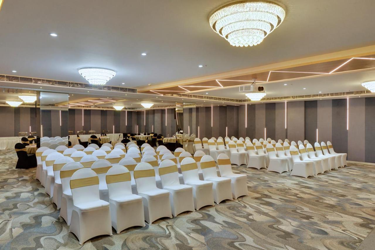 Clarion Hotel Bangalore Yesvantpur Luaran gambar