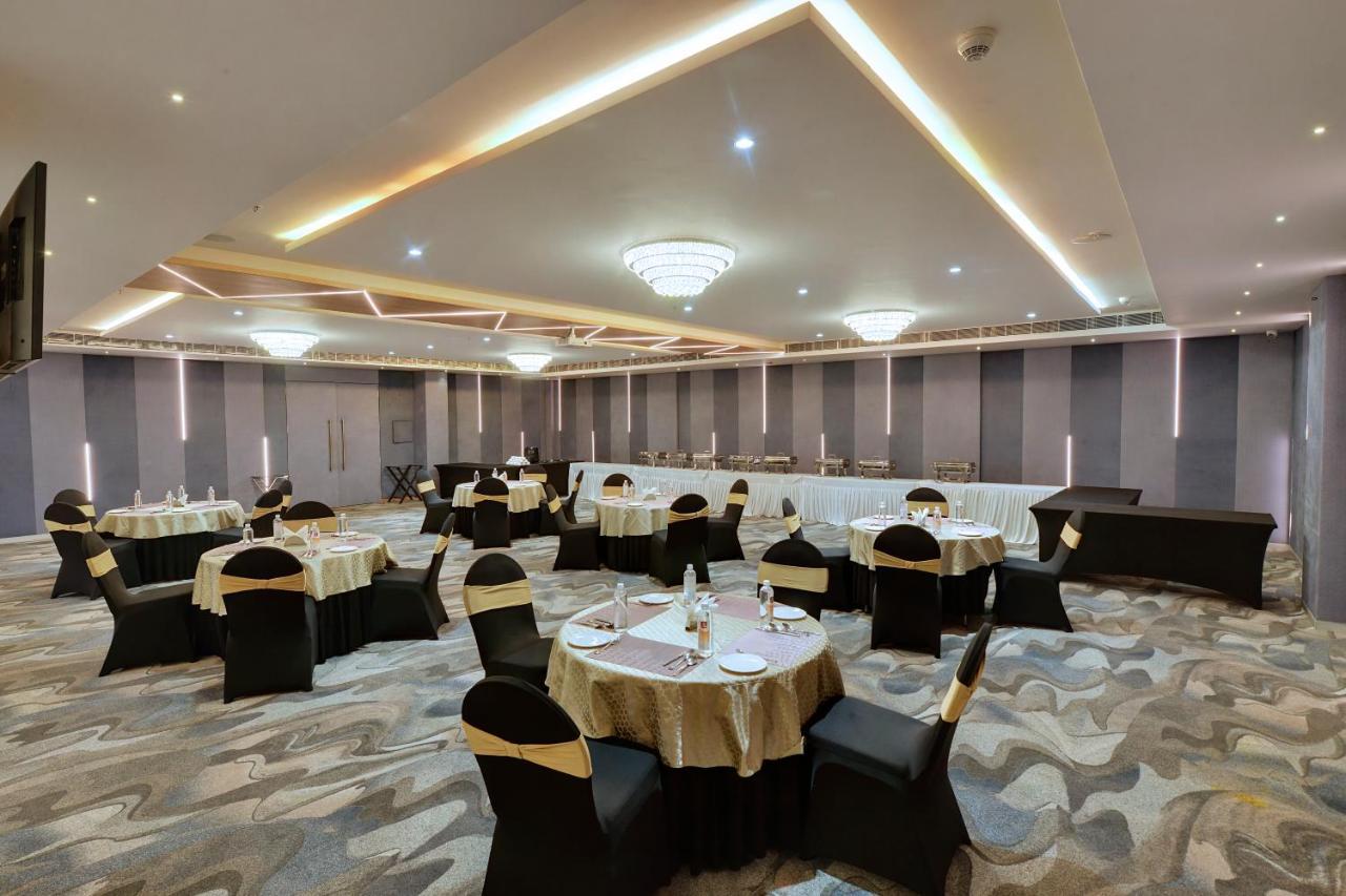 Clarion Hotel Bangalore Yesvantpur Luaran gambar