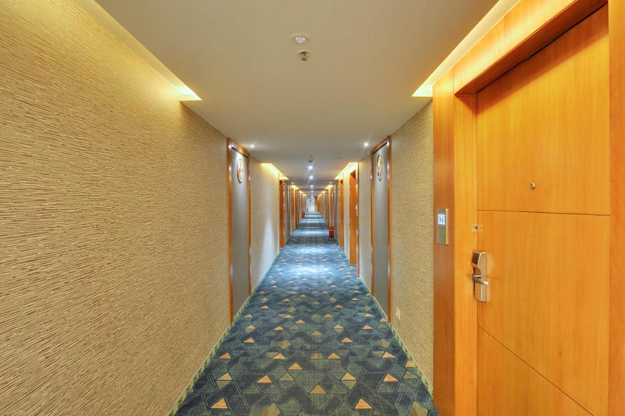 Clarion Hotel Bangalore Yesvantpur Luaran gambar