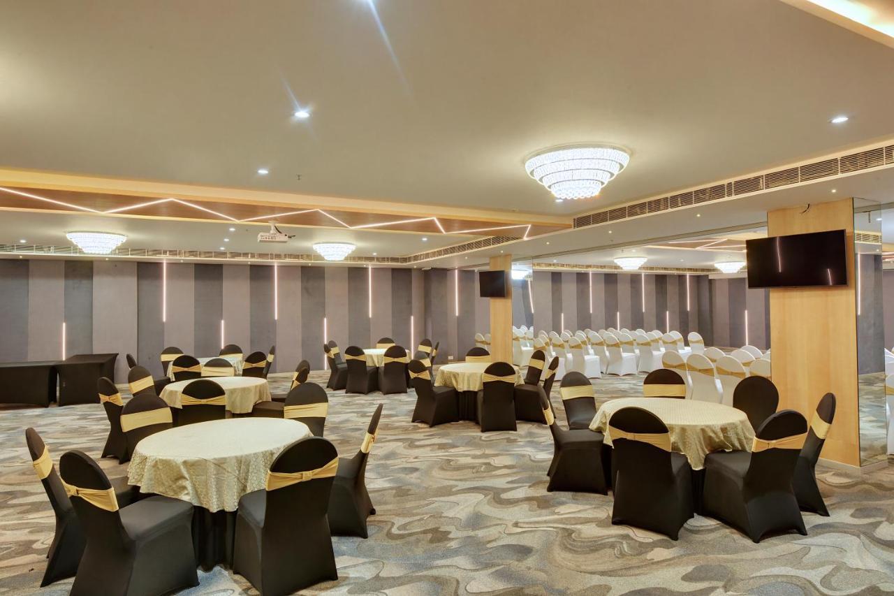 Clarion Hotel Bangalore Yesvantpur Luaran gambar