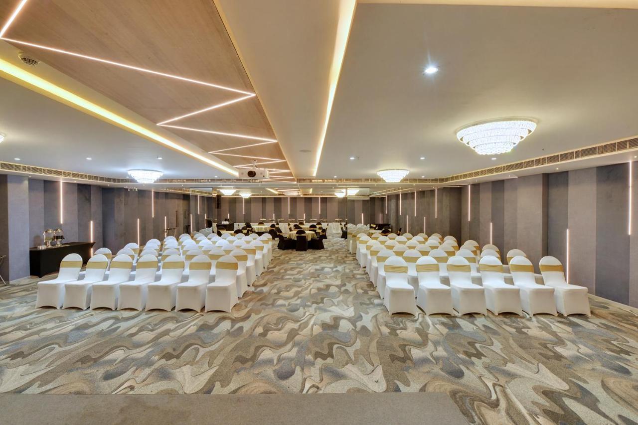 Clarion Hotel Bangalore Yesvantpur Luaran gambar